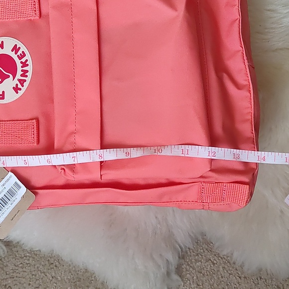 ? Authentic NWT Fjällräven Kånken original Size backpack main image 9